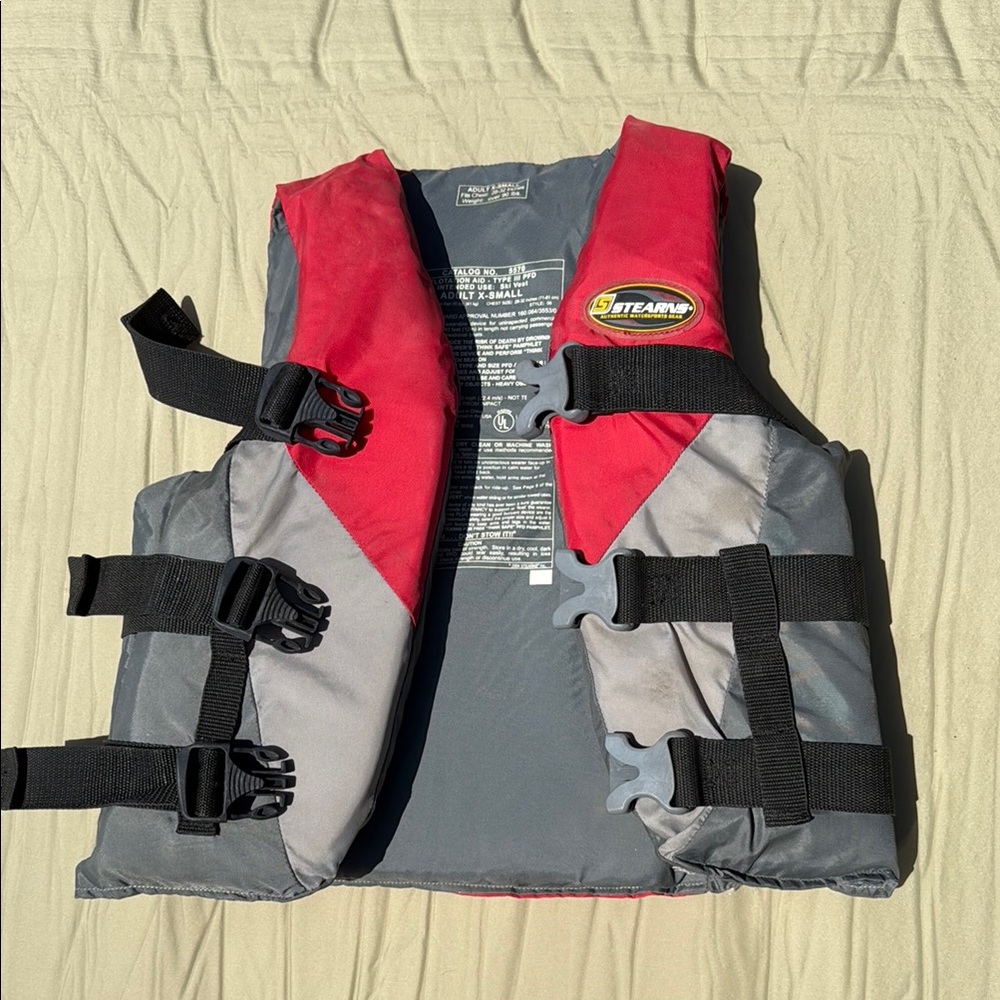 Stearns Women's Water Ski Vest - Red and Gray
